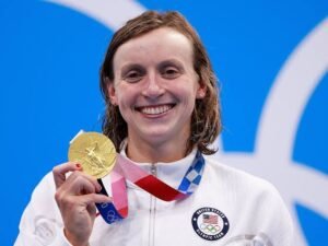 https://sportsjone.com/katie-ledecky-1500-world-record-is-a-man-is-transgender/