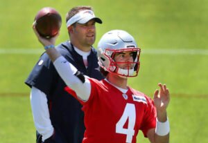 Jarrett Stidham: Contract| College| High school