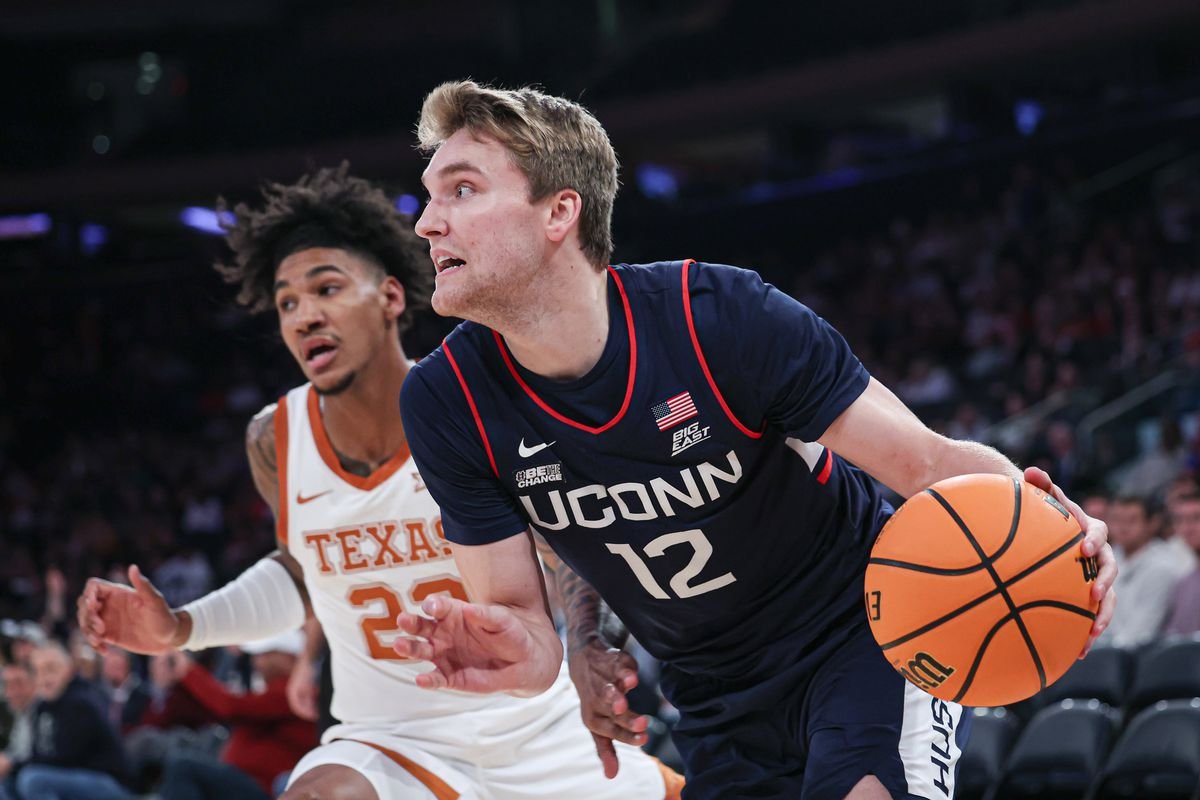 UCONN vs Texas Basketball: Score| Prediction| History