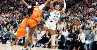 Minnesota Lynx Dominate Connecticut Sun with Historic 26-Point Run