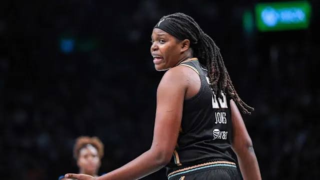 Jonquel Jones Reinjures Ankle in Liberty’s Loss to Mercury Amid WNBA MVP Injury Concerns