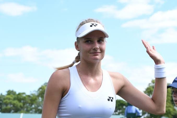 Dayana Yastremska:  Age| Coach| Married