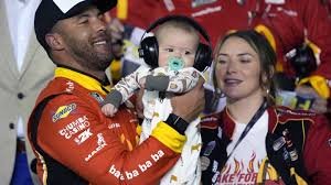 Bubba Wallace: Parents| Baby| Nationality| How many wins does have