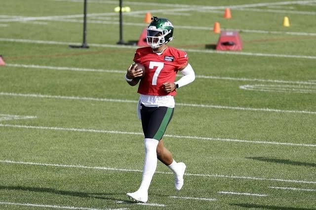 Justin Fields Toe: Update, Carted Off, Toe Injury