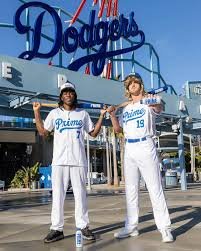 Los Angeles Dodgers: Sheehan| Freeland| Hello Kitty Bag| Auction