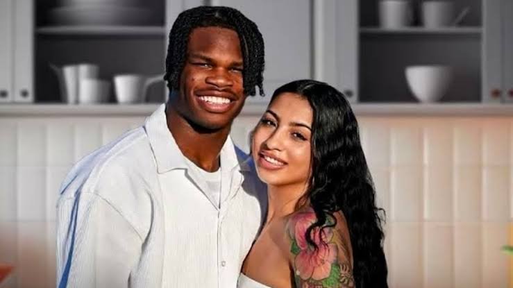 Travis Hunter: Where is wife from| Did wife file for divorce