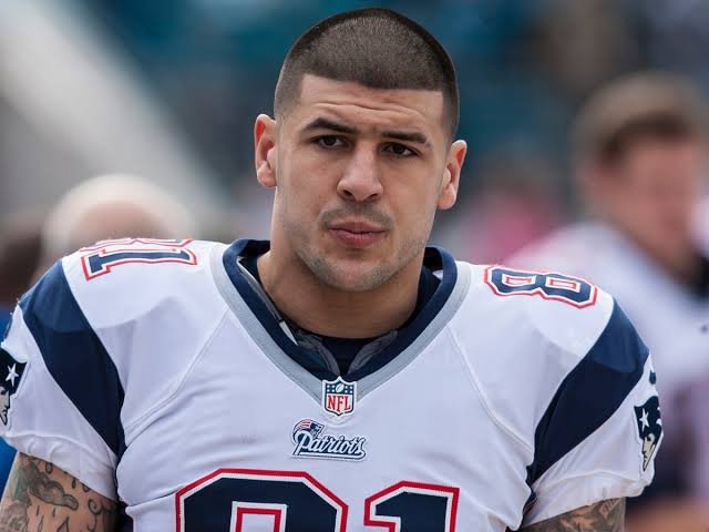 Aaron Hernandez: Father| Is still alive| Where is now| College Stats
