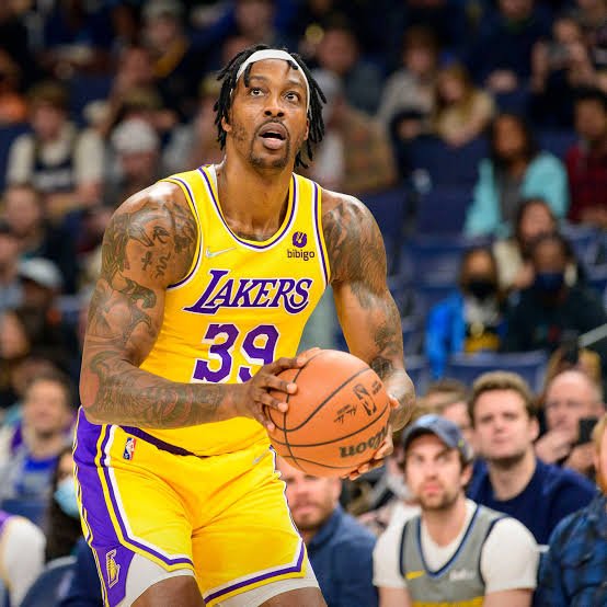 Dwight Howard: Speech| Is married| Reference| Shaq and| Mom