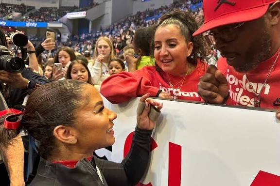 Jordan Chiles: Score| Nationality| Dad| Height| How old is| Married
