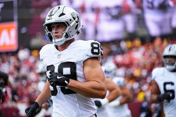 Brock Bowers: Is playing week 5| Playing| Out| Georgia