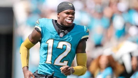 Travis Hunter: Stats tonight| Is injured| Does play both ways