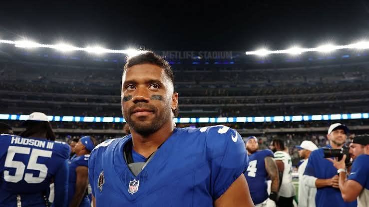 Russell Wilson: Is hurt| Booed| Is playing tonight| Why was benched