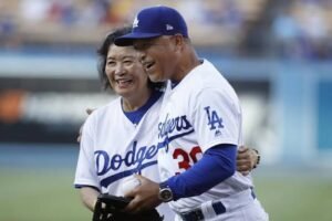Dave Roberts: How much does make| Net worth| Is japanese