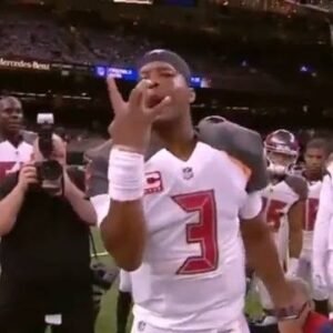 Jameis Winston: Nickname| Eating W gif| Game log| Starting| Hamilton