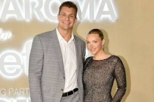 Rob Gronkowski: How many rings does have| Now| Girlfriend| Camille kostek