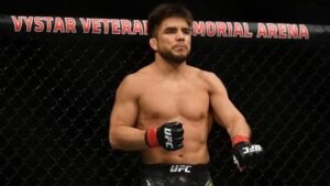Henry Cejudo: Weigh in| Where is from| Did retire| Why is called triple c