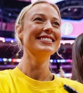 Sophie Cunningham: Is leaving the fever| Dating| Stats| National anthem