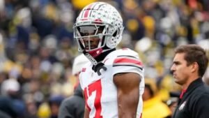 Carnell Tate: Is playing| Related to golden tate| Is playing today