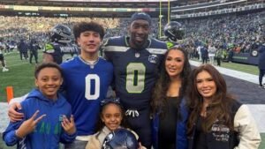 DeMarcus Lawrence: Wife and kids| Wife age| Is playing today