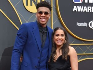 Giannis Antetokounmpo: Jersey| Height| Stats| Wife| Shoes| Trade 