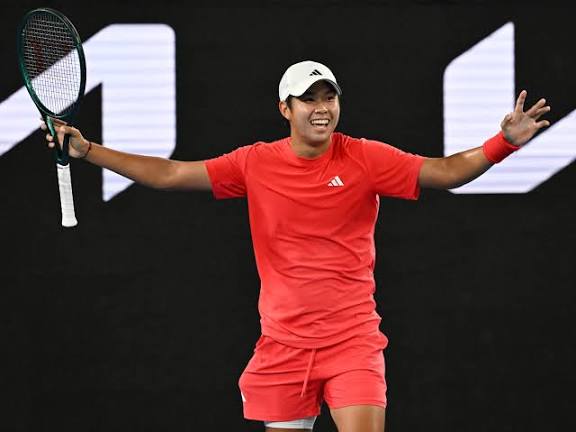 Learner Tien: How old is| Sister| Racket| USC| Australian open| Age ...