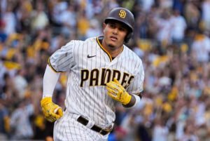 Manny Machado: How tall is| What ethnicity is| Does speak spanish