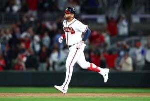 Dominic Smith: Baseball| Contract| Walk off| Age| Braves