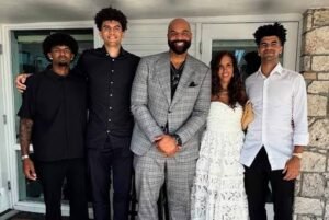 Carlos Boozer: Are the boozer brothers related to| Oldest son| Fake hair