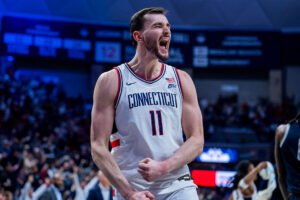 Alex Karaban: Height| Game log| Recruiting|  Ethnicity| How tall is