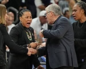 Dawn Staley: Wife| Geno auriemma| Salary| And geno| Partner