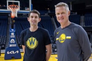 Steve Kerr: Contract| Coach| Rings| Suns| Is retiring| Age| Son| Stats