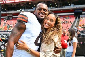 Deshaun Watson: Contract| Stats| News| Trade| How old is| Wife