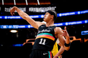 Carter Bryant: Spurs| Injury| Is playing tonight| Height| Stats| College 