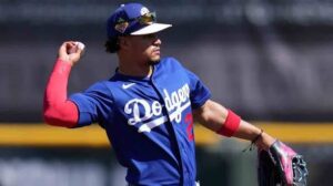 Santiago Espinal: Stats| Contract| Position| Dodgers| Jersey 