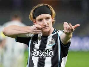 Anthony Gordon: Stats| Position| Newcastle| Transfer| Age| Soccer