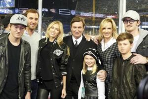 Wayne Gretzky: How old| Daughter| Age| Card| Net worth| Wife
