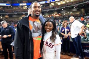 Jonathan Owens: Net worth| Contract| Height| Wife| Age| Kids