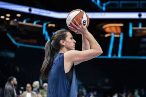 Caitlin Clark: Indiana fever elimination| Stats| Height| Age| Reddit