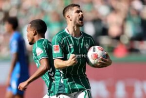 Romano Schmid: Height| Frau| FC 26| Position| Stats| Style of play