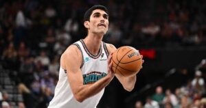 Santi Aldama: Stats| Trade| Contract| Draft| Height| Age| Highlights