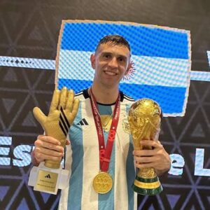 Emiliano Martínez: Argentina| World cup| Dibu| Team| Club| Height