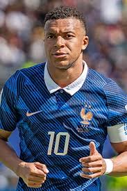 Mbappe: World cup| Age of| World cup goals| Team| Wife| Wife age