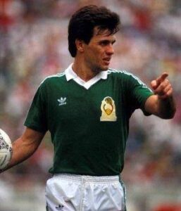 Javier Aguirre: Mexico| Coach| Vasco| As a player| 1986| Jugador