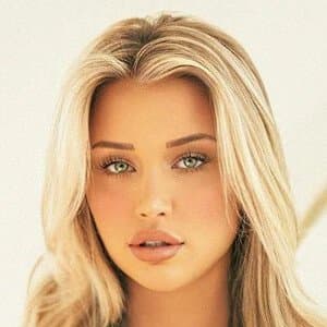 Mikayla Demaiter: Model| Plastic surgery| Age| Wikipedia| Hockey