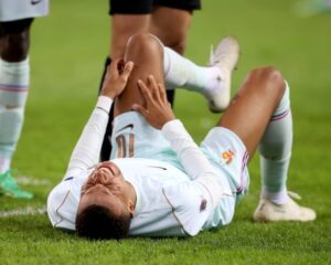 Mbappe: Injured| Is injured| Did get injured| How long is injured