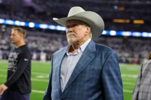 Terry Bradshaw: Did pass| Dead| Is still alive| Passway| Did die
