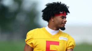 Mansoor Delane: Injury| Stats| Number| Injury update| LSU| Age