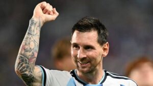 Messi: From argentina| International retirement| Retiro| Did retire