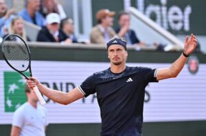 Zverev: Vs sonego prediction| How tall is tennis player| Is diabetic