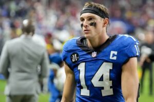 Alec Pierce: Contract| Is injured| Is playing| Is hurt| College| 40 time